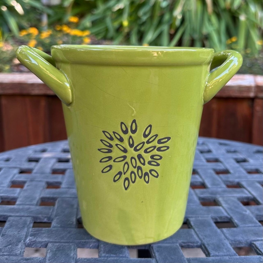 Green Ceramic Pot